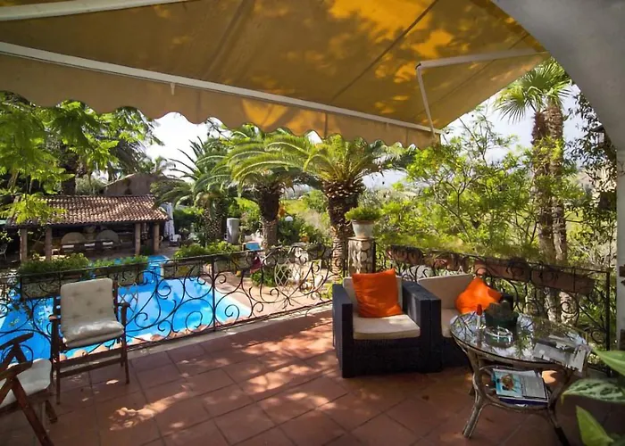 Villa Alkantara Taormina admite animales