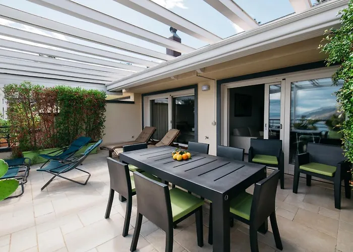 Taormina Romantic Apartment By Taormina Holidays