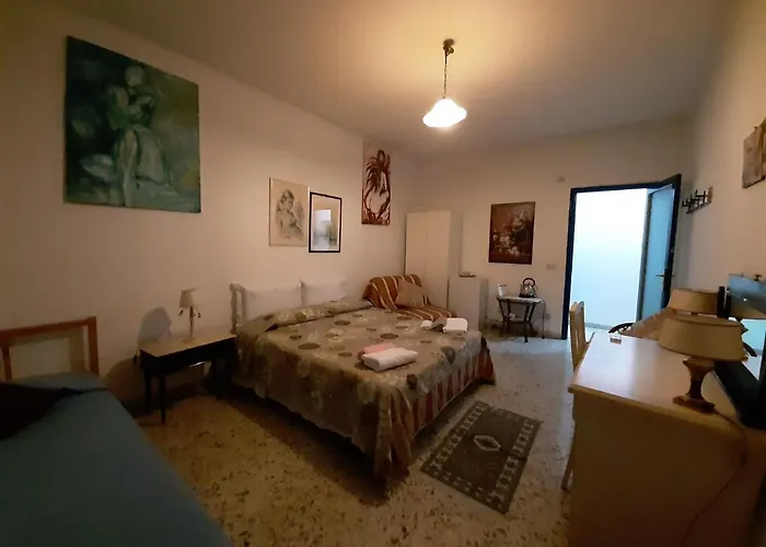 Haustierfreundliches Tranquil Holiday Home In Taormina Near Isola Bella Sea